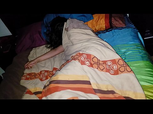 ❤️ Vicfilo kritikante sian junan duonpatrinon dum ŝi dormas. ️❌ Porno ĉe eo.camporner.top ❌️❤